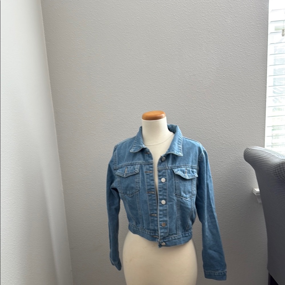 SHEIN Blue Cropped Jean Jacket Classic Denim Style